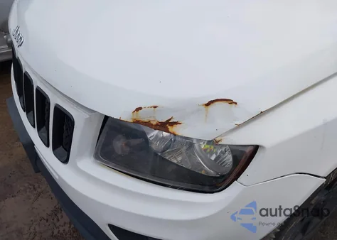 2012 Jeep Compass Latitude z USA, uszkodzony, nr VIN 1C4NJCEA7CD719782